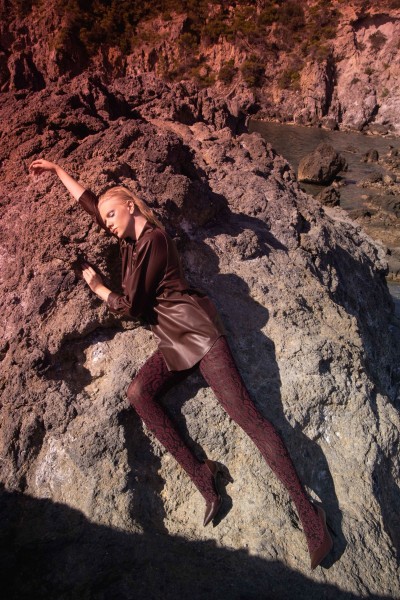 Trasparenze - Ugjennomsiktige strømpebukser med kontrastfarge damaskmønster